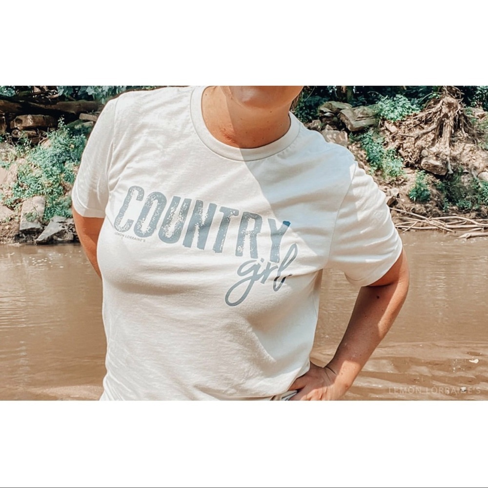 NWT Country Girl Graphic Tee Shirt Size Medium - Picture 2 of 3